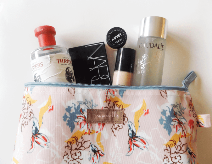 makeup-bag-photo