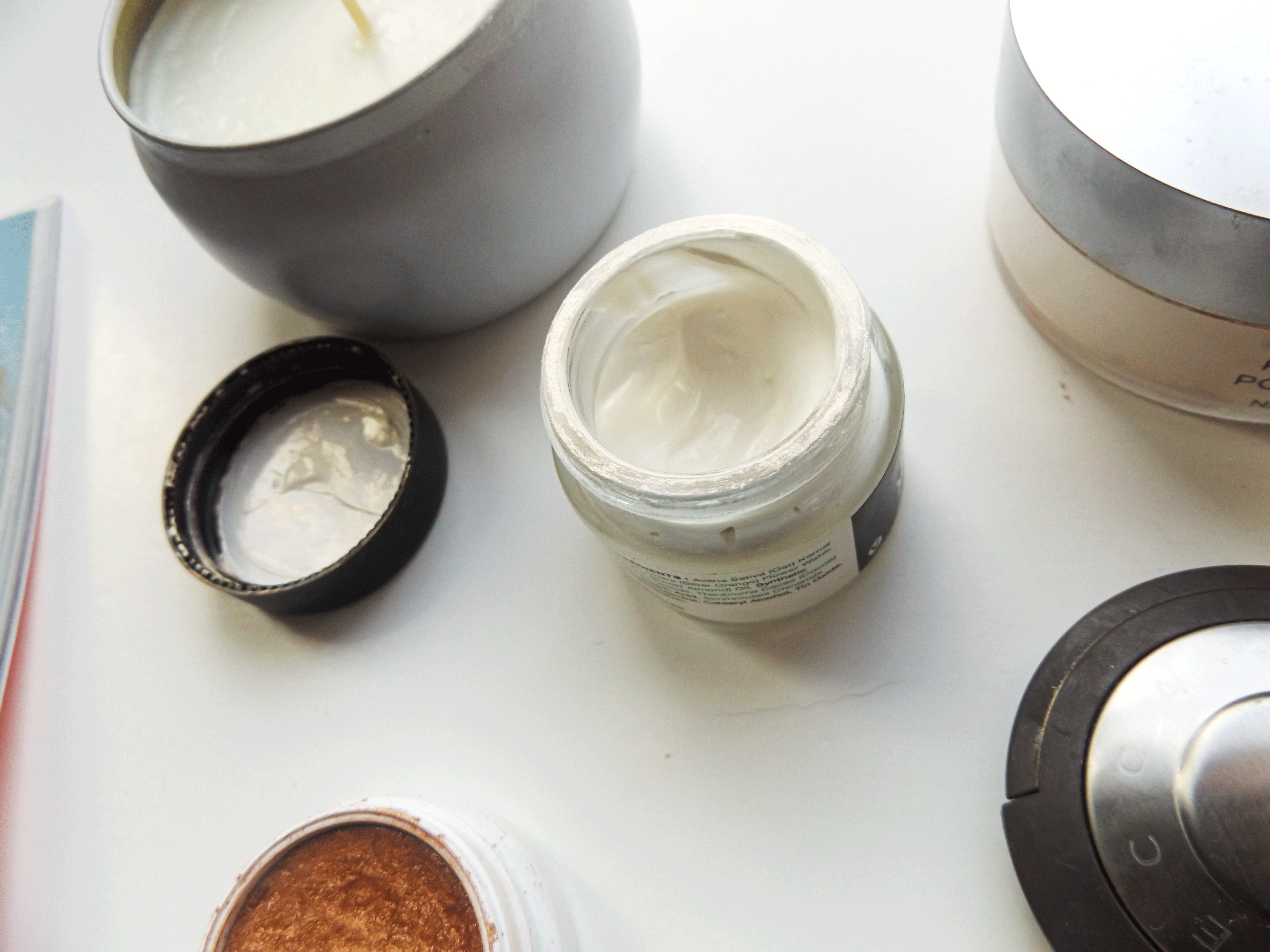 Lush-feeling-Younger-Skin-T